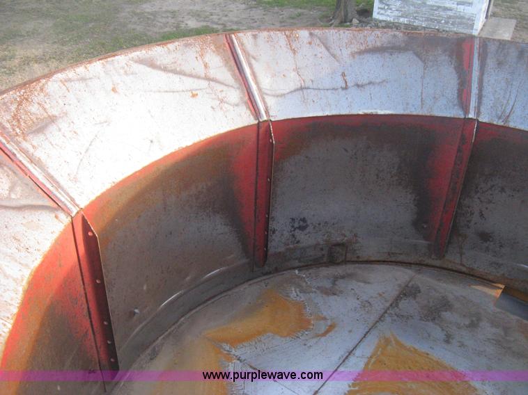 image for item H4356 HayBuster H1100 Big Bite self-contained hay grinder