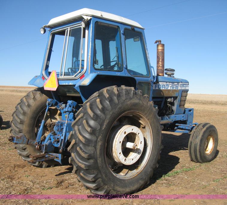 image for item H4368 Ford TW-10 tractor