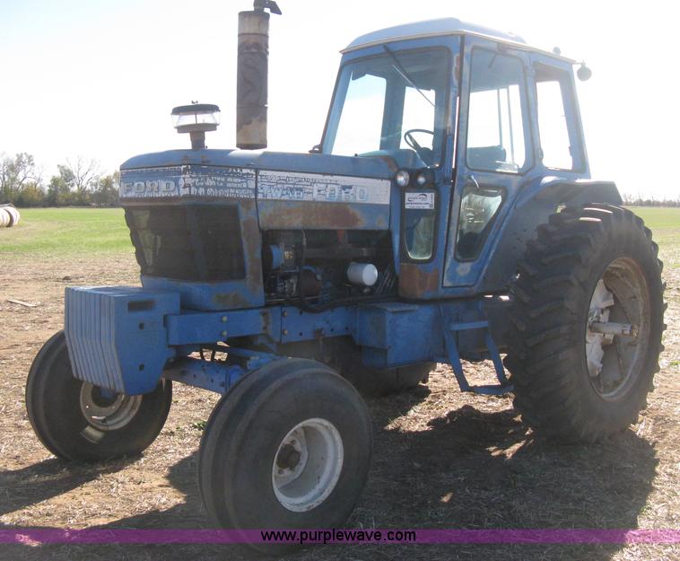 image for item H4368 Ford TW-10 tractor