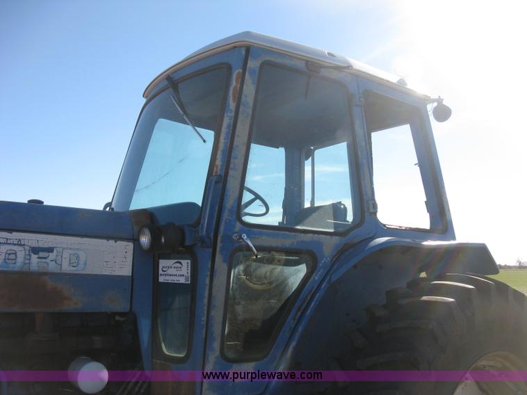 image for item H4368 Ford TW-10 tractor