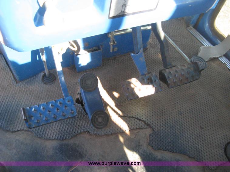 image for item H4368 Ford TW-10 tractor