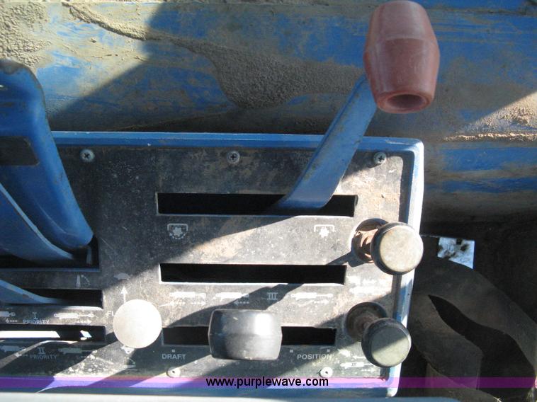 image for item H4368 Ford TW-10 tractor