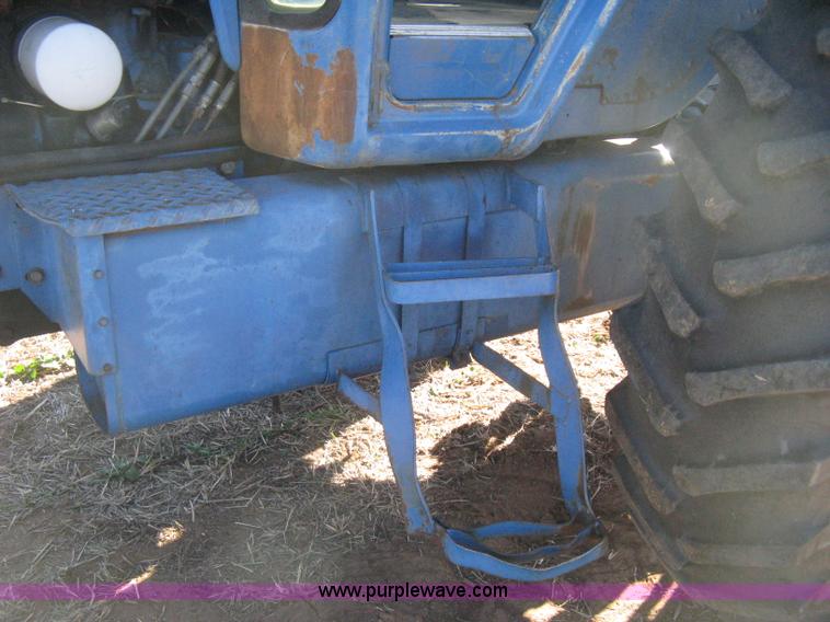 image for item H4368 Ford TW-10 tractor