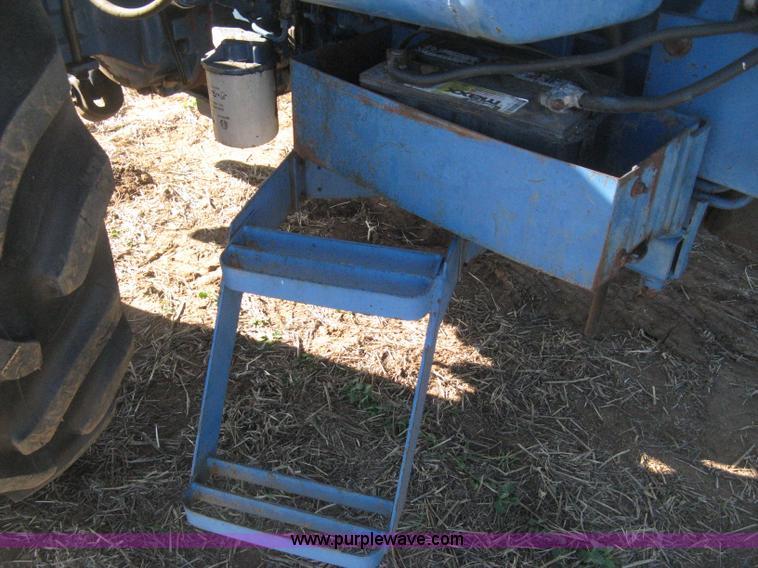 image for item H4368 Ford TW-10 tractor