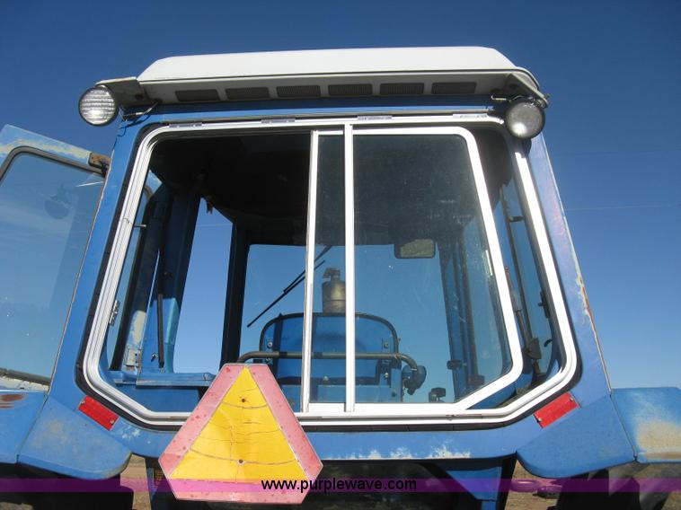 image for item H4368 Ford TW-10 tractor