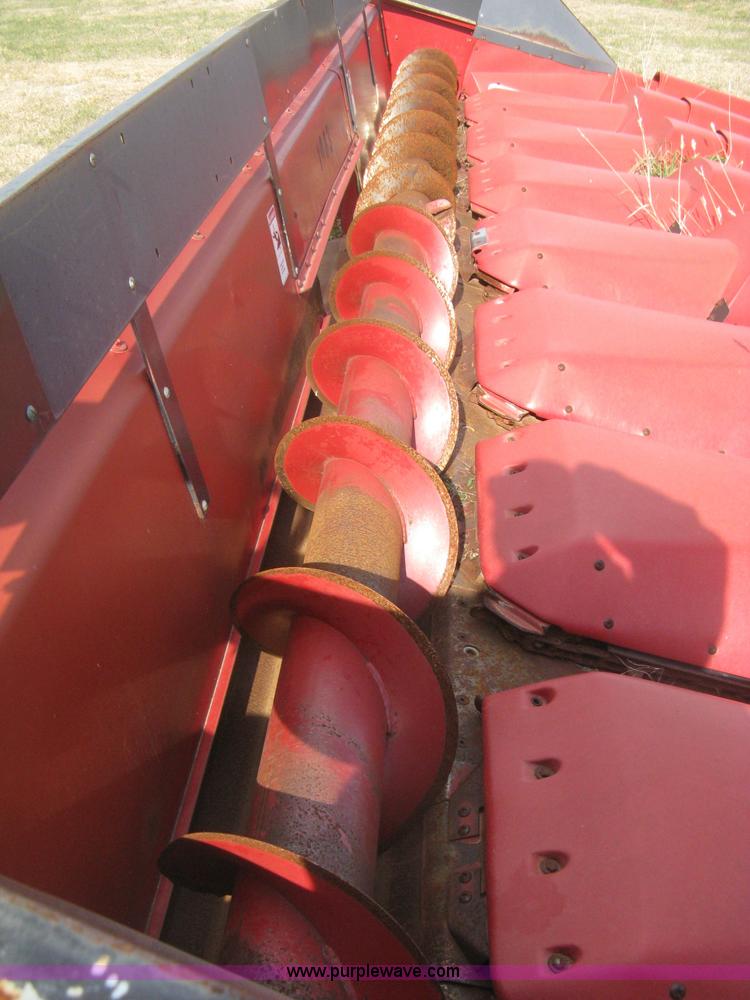 image for item H4371 1999 Case 1083 eight row corn head