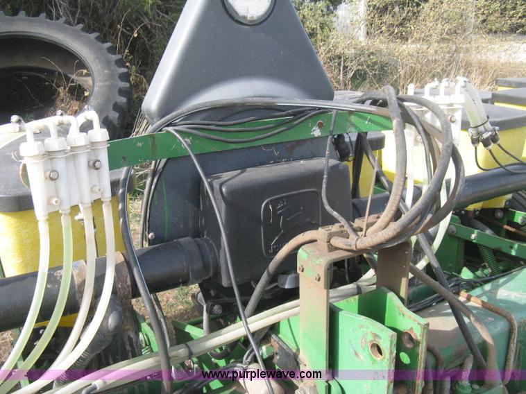 image for item H4374 1990 John Deere 7300 eight row planter