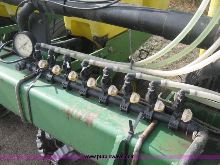 image for item H4374 1990 John Deere 7300 eight row planter
