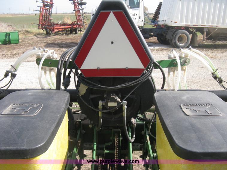 image for item H4374 1990 John Deere 7300 eight row planter