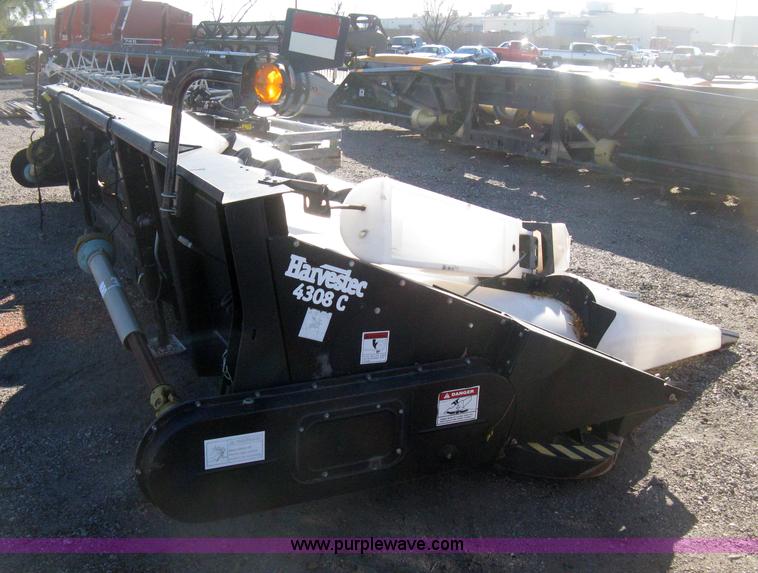 image for item H4383 2005 Harvestec 4308C eight row corn head