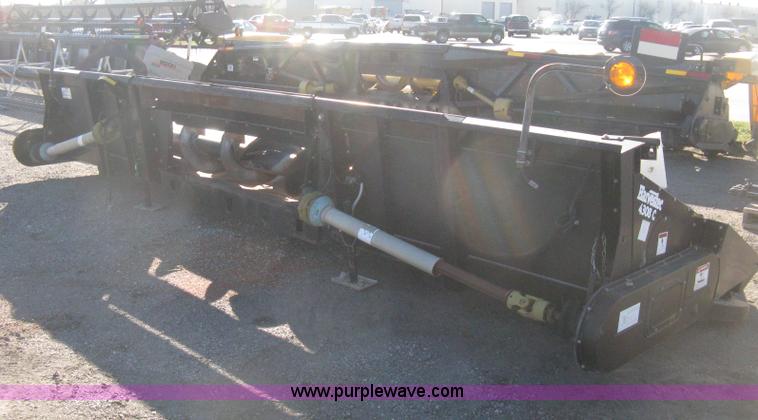 image for item H4383 2005 Harvestec 4308C eight row corn head