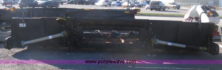 image for item H4383 2005 Harvestec 4308C eight row corn head