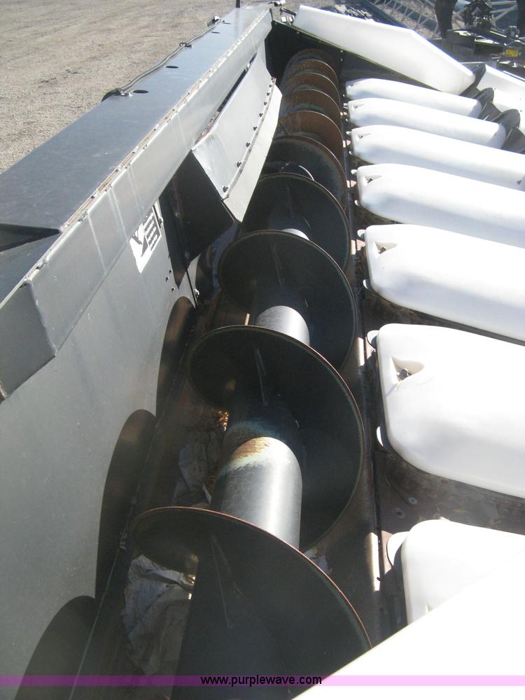 image for item H4383 2005 Harvestec 4308C eight row corn head