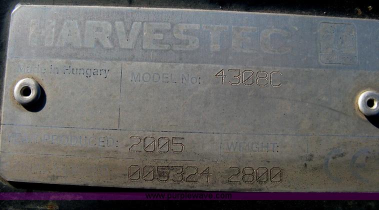 image for item H4383 2005 Harvestec 4308C eight row corn head