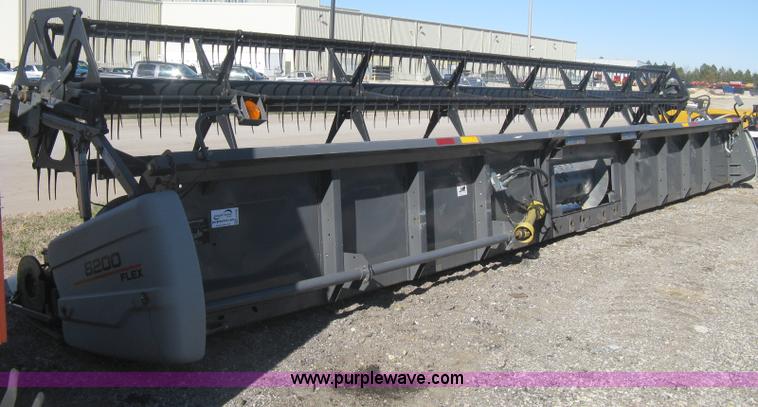 image for item H4396 2008 Gleaner 8200 flex head