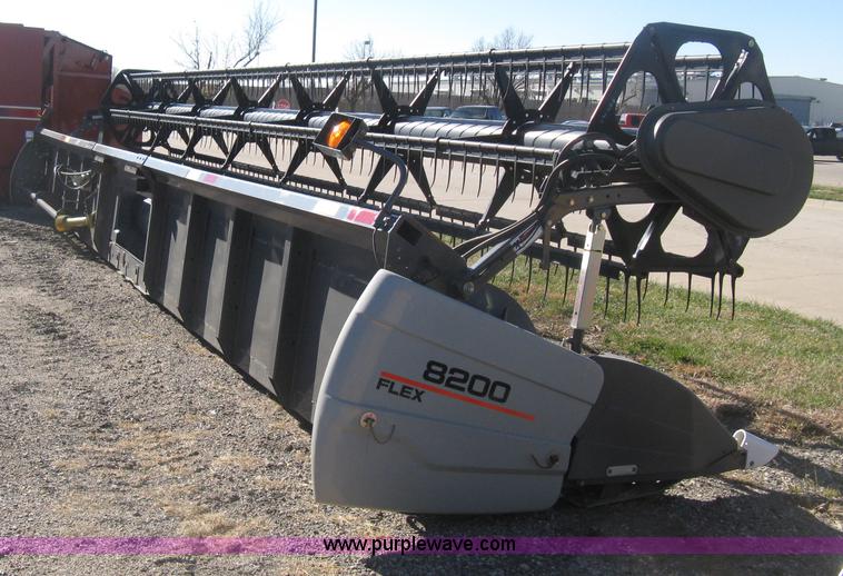 image for item H4396 2008 Gleaner 8200 flex head