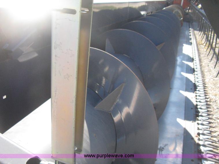 image for item H4396 2008 Gleaner 8200 flex head