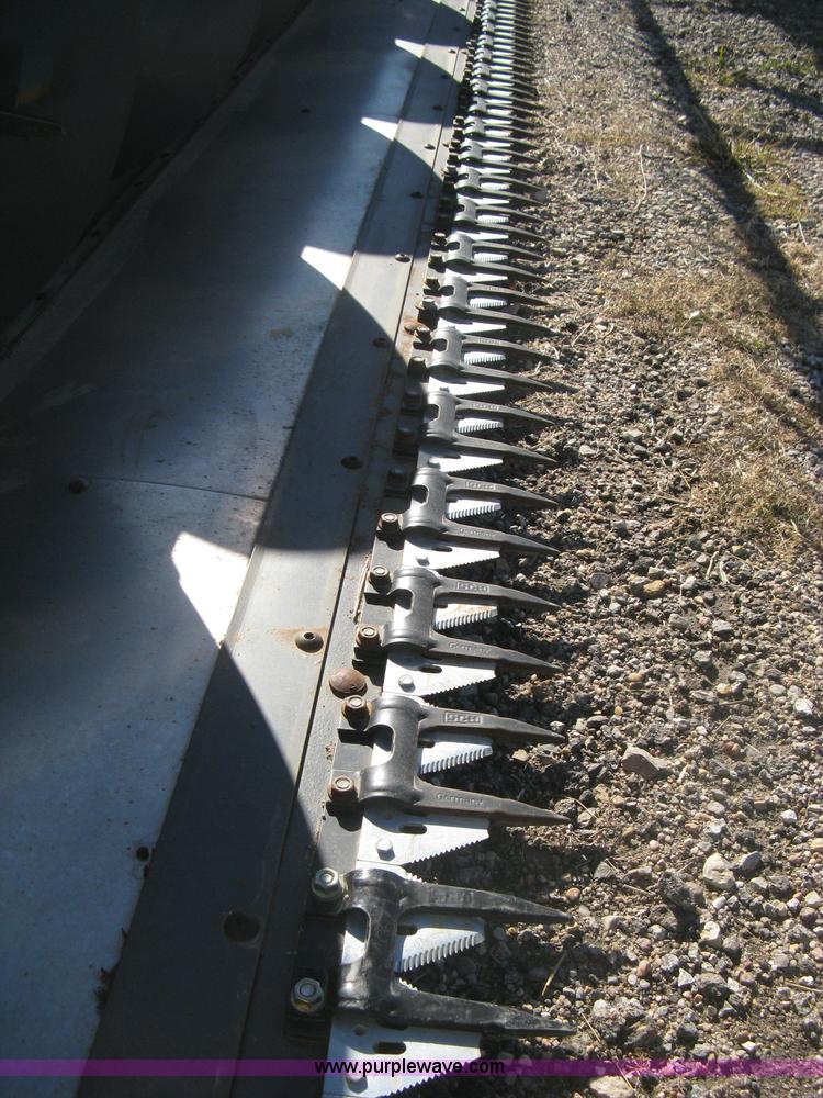 image for item H4396 2008 Gleaner 8200 flex head