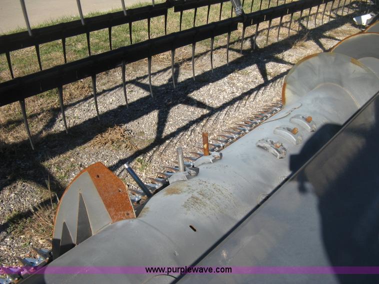 image for item H4396 2008 Gleaner 8200 flex head