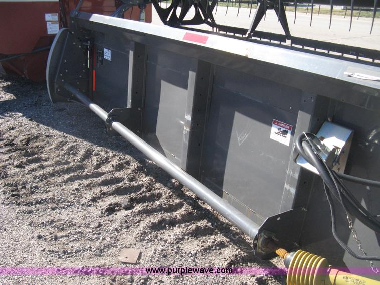 image for item H4396 2008 Gleaner 8200 flex head