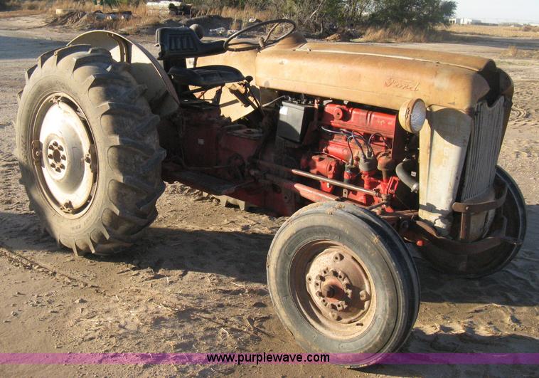 image for item H4416 Ford 860 Power Master tractor