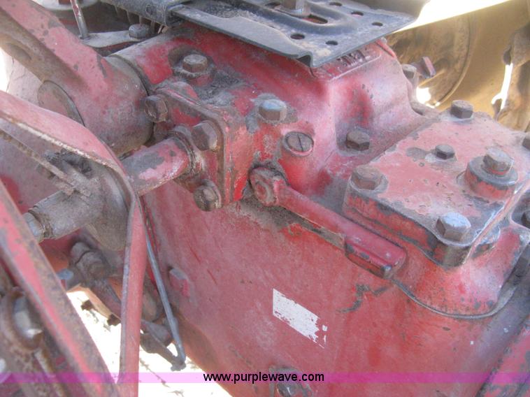 image for item H4416 Ford 860 Power Master tractor