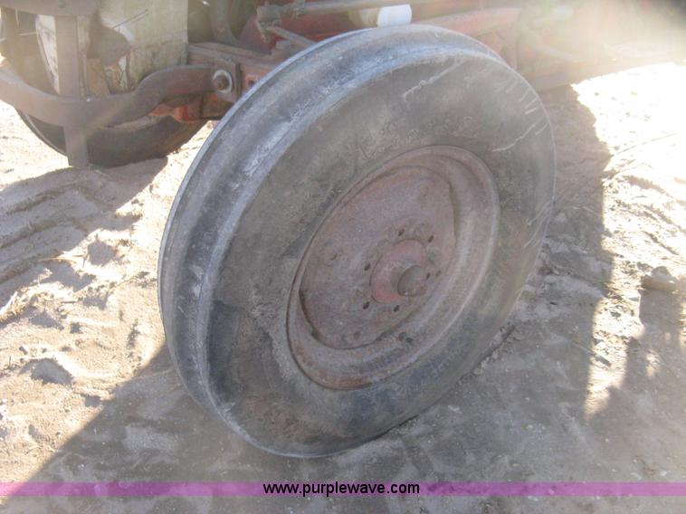 image for item H4416 Ford 860 Power Master tractor