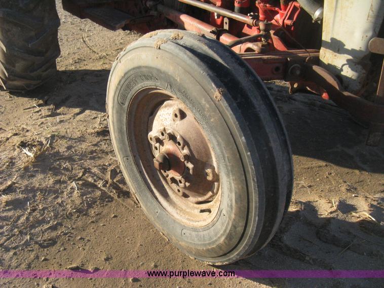 image for item H4416 Ford 860 Power Master tractor