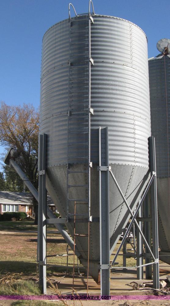 image for item H4417 Butler bulk bin