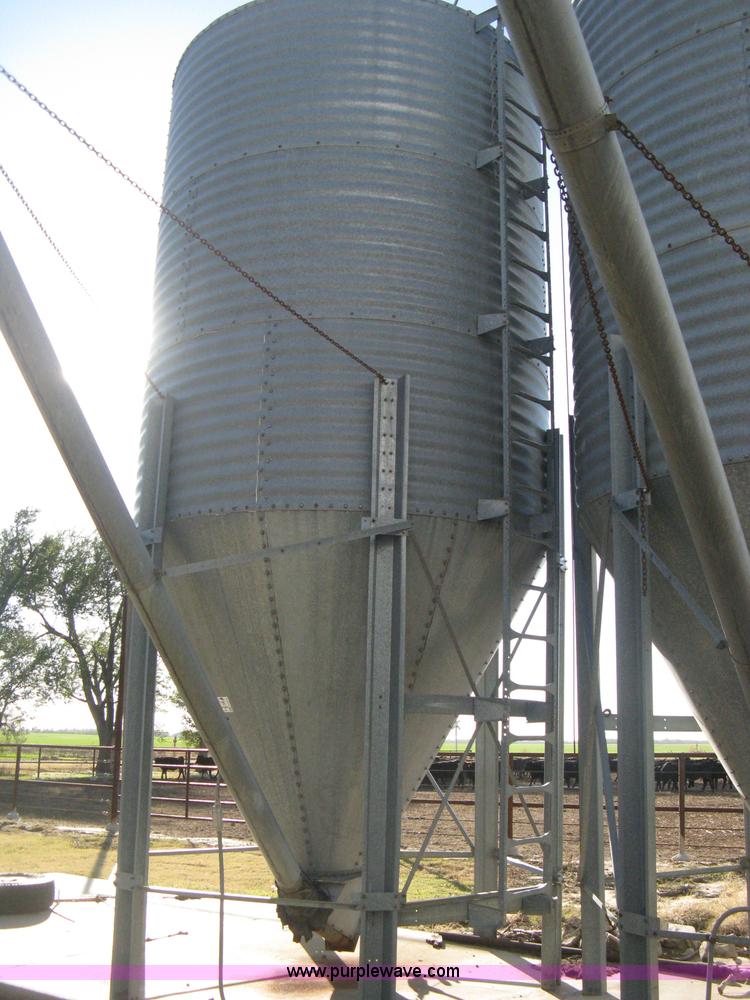 image for item H4418 Butler bulk bin