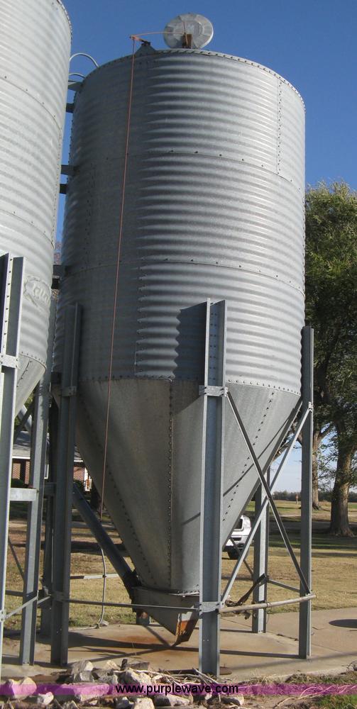 image for item H4418 Butler bulk bin