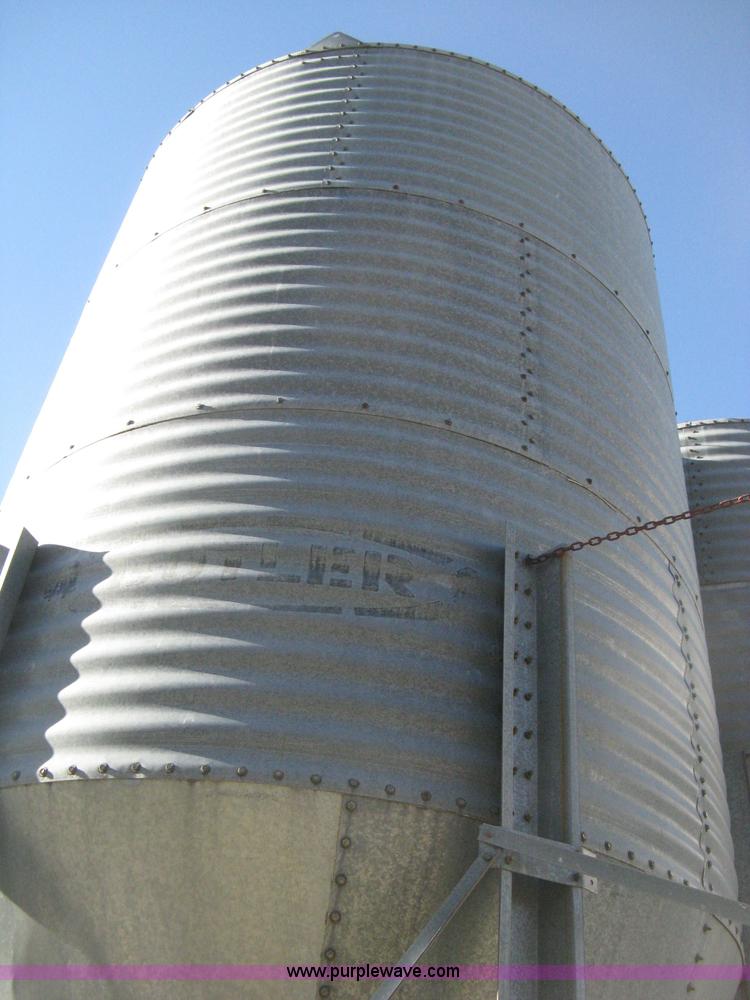 image for item H4418 Butler bulk bin