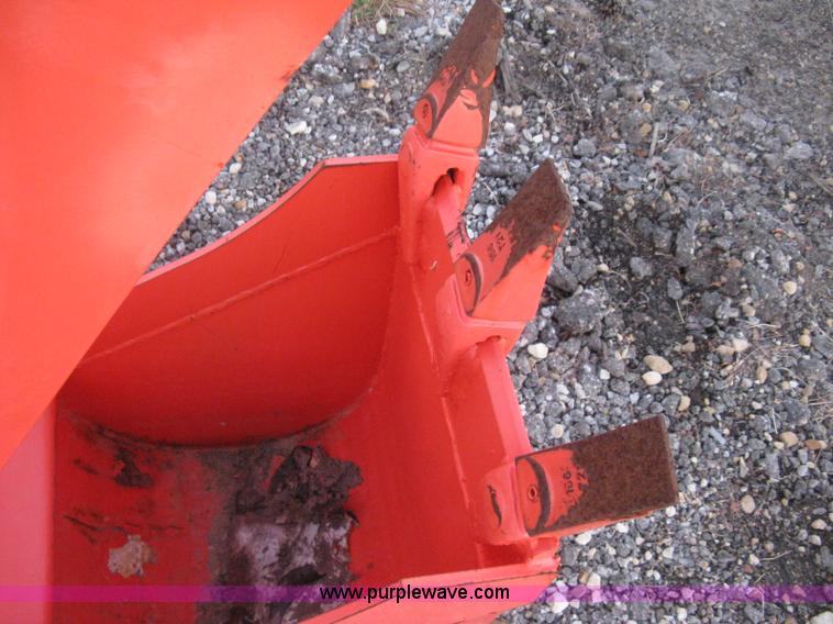 image for item H4494 Kubota BH92 backhoe attachment
