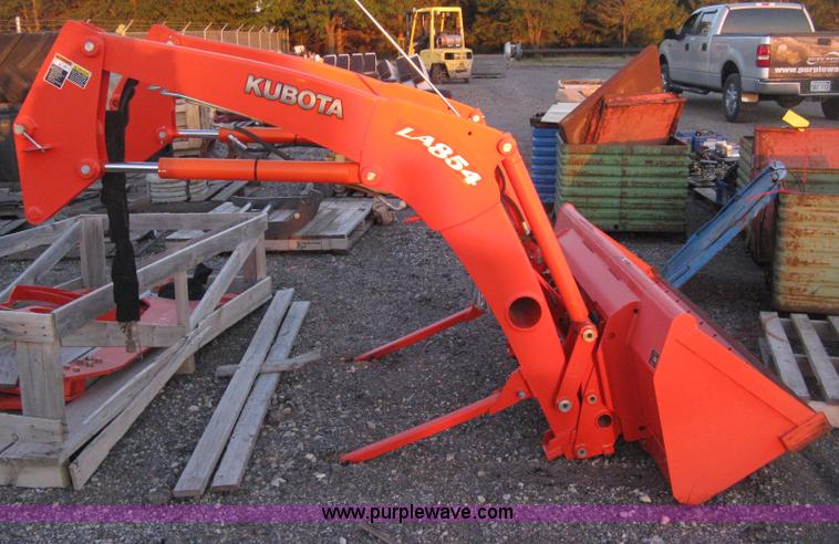 image for item H4495 Kubota LA854 loader