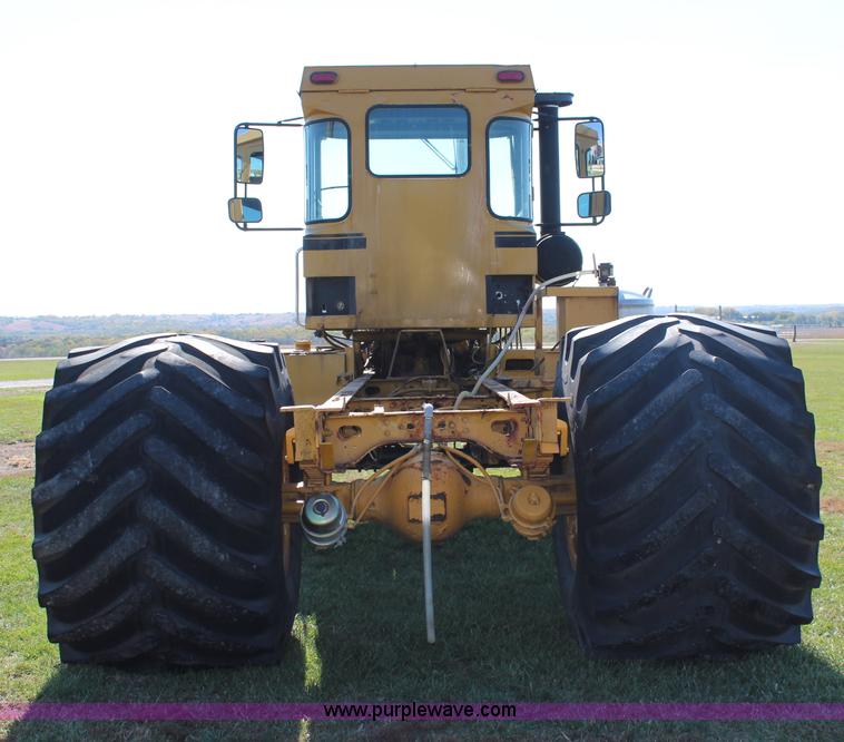 image for item H6787 1988 Ag-Chem TerraGator 1664T floater chassis