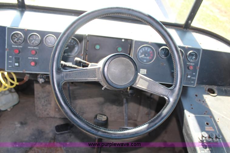 image for item H6787 1988 Ag-Chem TerraGator 1664T floater chassis