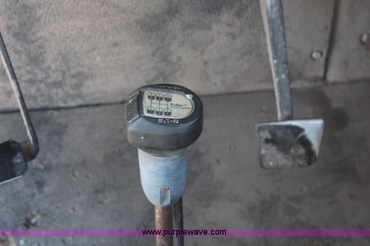 image for item H6787 1988 Ag-Chem TerraGator 1664T floater chassis