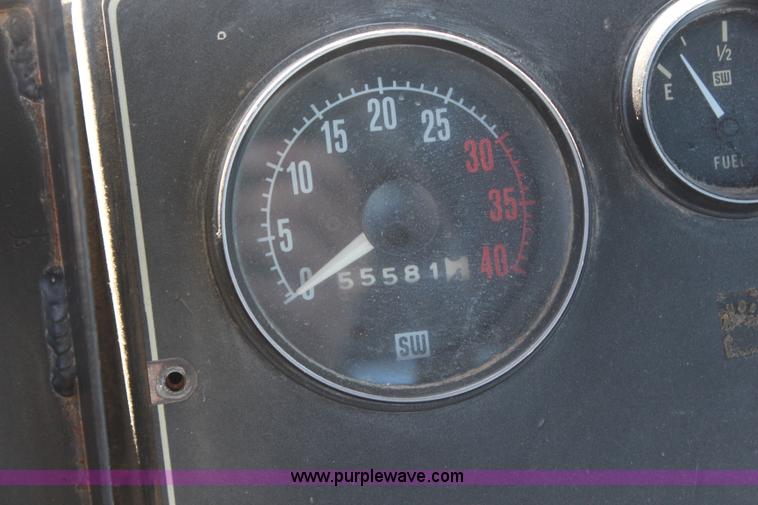 image for item H6787 1988 Ag-Chem TerraGator 1664T floater chassis