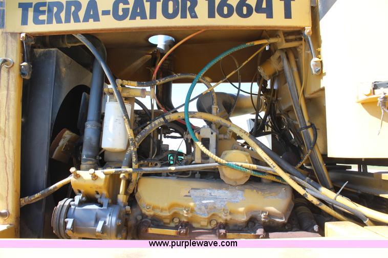 image for item H6787 1988 Ag-Chem TerraGator 1664T floater chassis