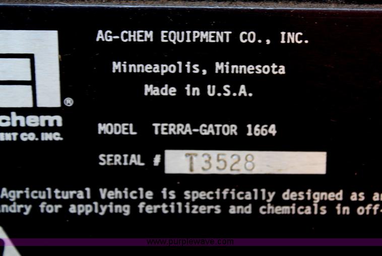 image for item H6787 1988 Ag-Chem TerraGator 1664T floater chassis