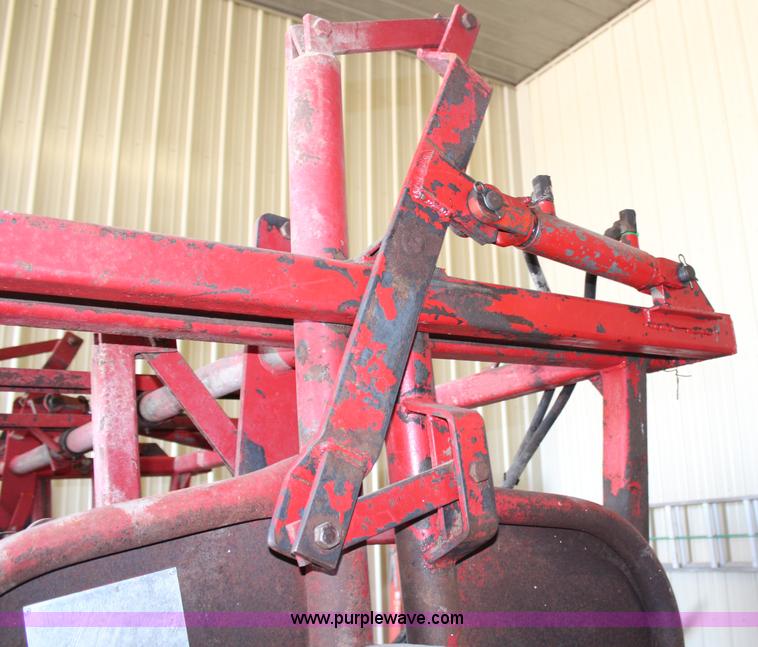 image for item H6788 Bowman hydraulic cattle chute