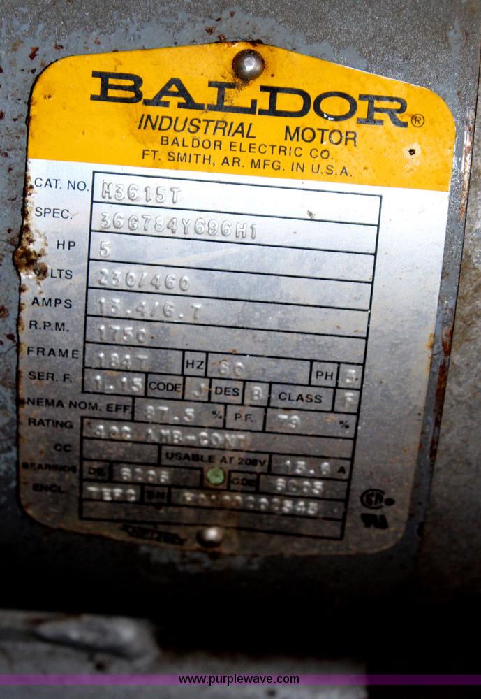 image for item H6788 Bowman hydraulic cattle chute