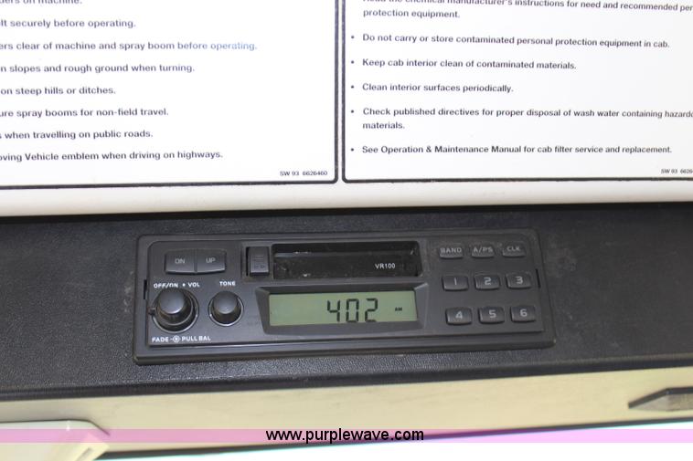 image for item H7935 1995 SpraCoupe 3630 self-propelled sprayer