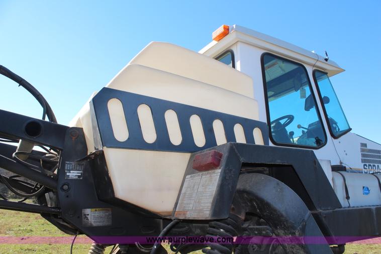 image for item H7935 1995 SpraCoupe 3630 self-propelled sprayer