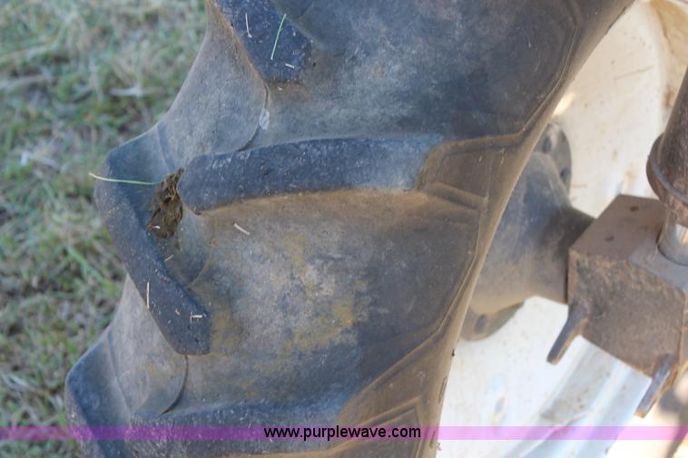 image for item H7935 1995 SpraCoupe 3630 self-propelled sprayer