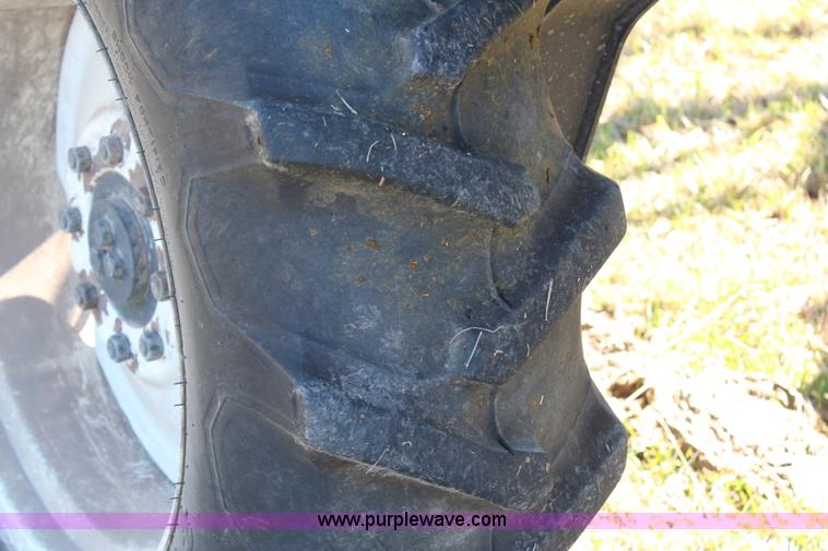 image for item H7935 1995 SpraCoupe 3630 self-propelled sprayer