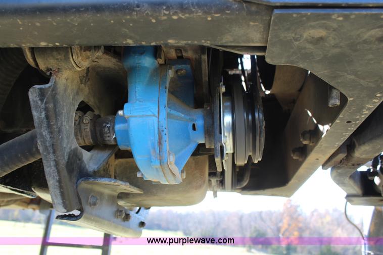 image for item H7935 1995 SpraCoupe 3630 self-propelled sprayer