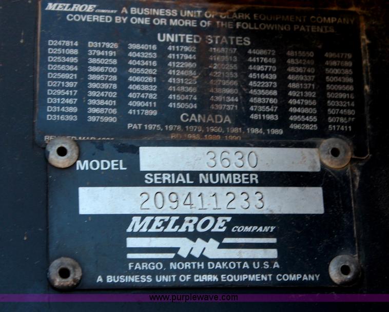 image for item H7935 1995 SpraCoupe 3630 self-propelled sprayer