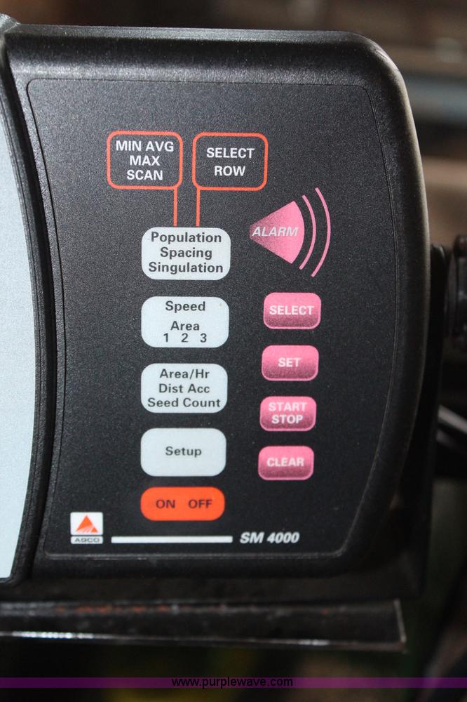 image for item H7939 White 8606 6/11 split row no-till planter