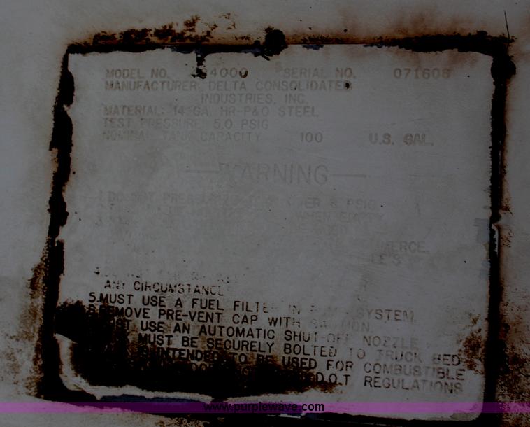 image for item H7959 2003 Ford F350 Super Duty XLT SuperCab flatbed pickup truck